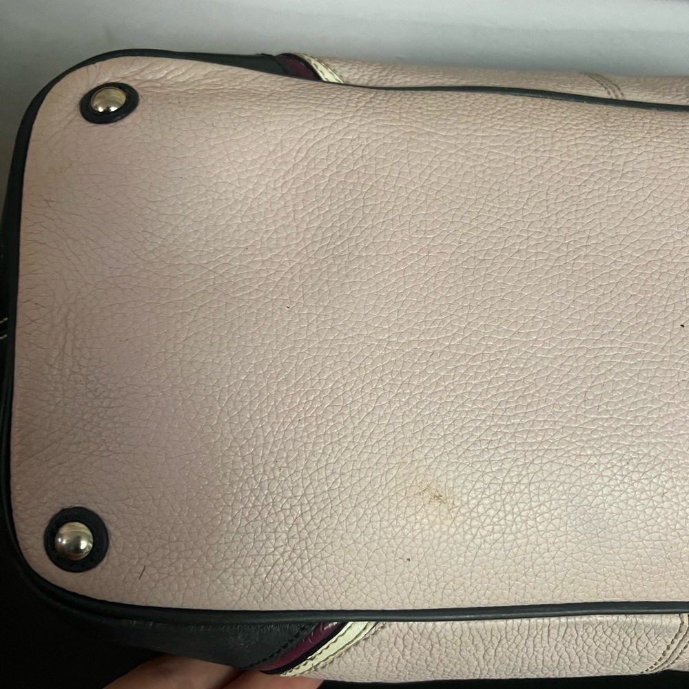 Coach Laura Spectator Shoulder bag With 3 Compartments and Kisslock 2010 - Picture 14 of 14